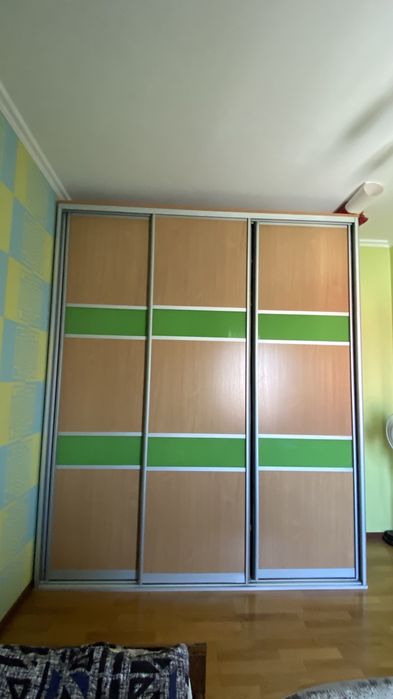 Продам шкаф купе