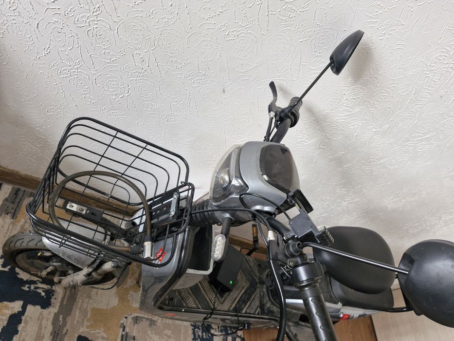 Скутер ск8 бушний