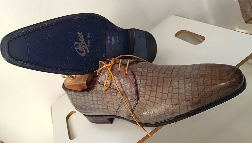 Pantofi de lux 43.5 44 44.5 Greve NOI lucrati manual piele embosata
