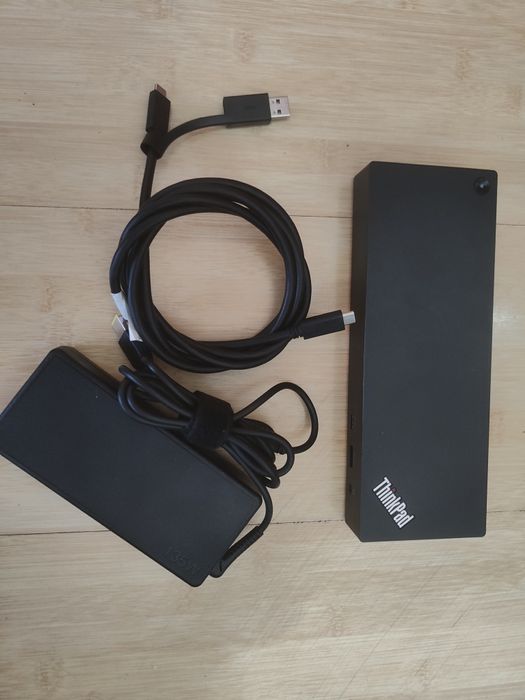 Lenovo thunderbolt 4 dock thinkpad,  model dk2131
