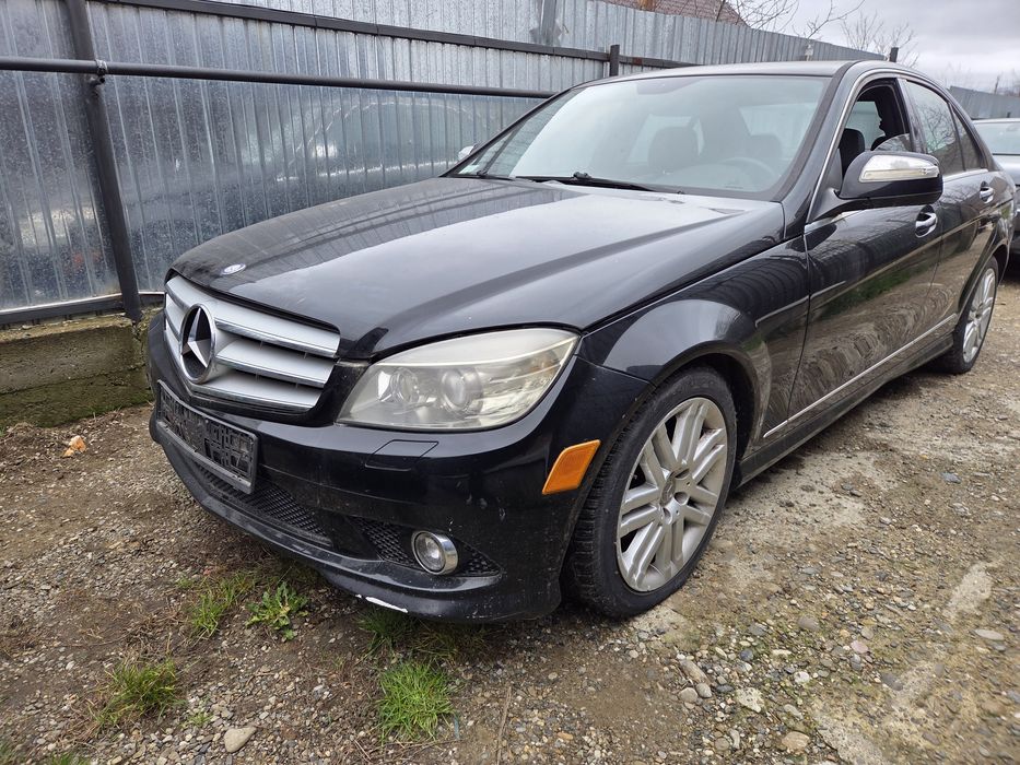 Dezmembrez Mercedes C300 w204 4matic