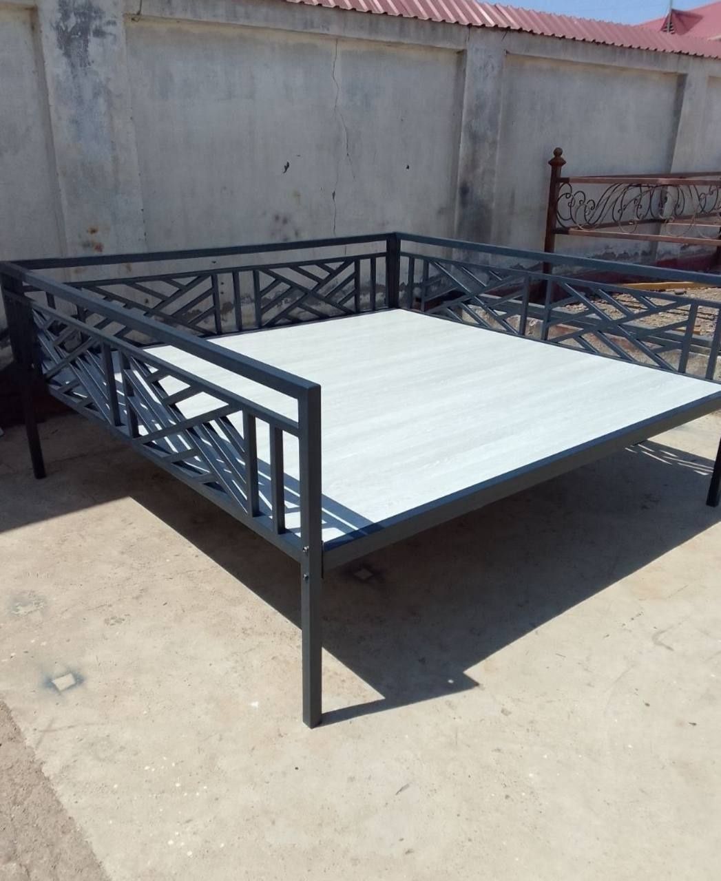 Tapchan loft stil Hi Tech тапчан, сури, крават примиум клас зур сифат