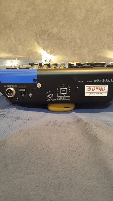 Микшерный пульт YAMAHA MG10XU