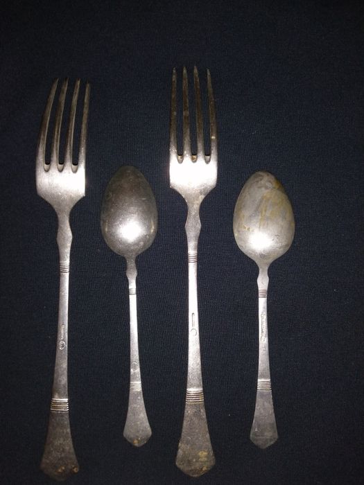 Tacâmuri vechi de colecție