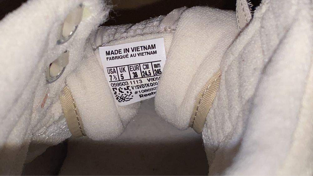 Reebok Classic Hi “38”