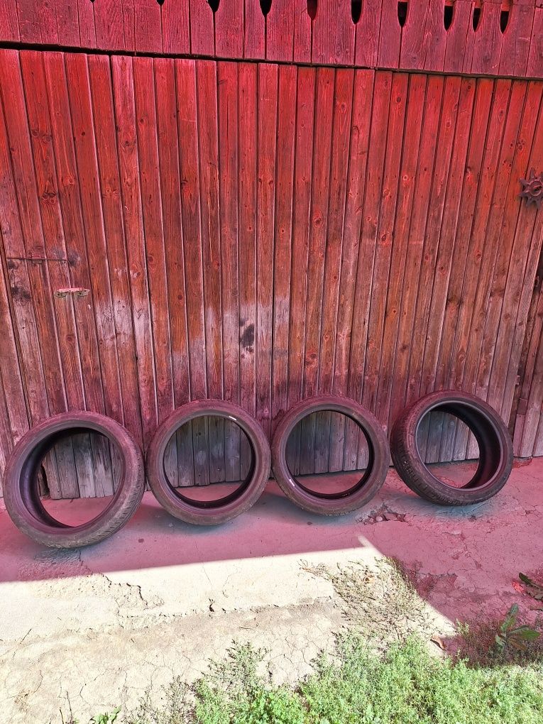 Vand set 4 anvelope Michelin 225/40/ZR18 stare foarte buna!
