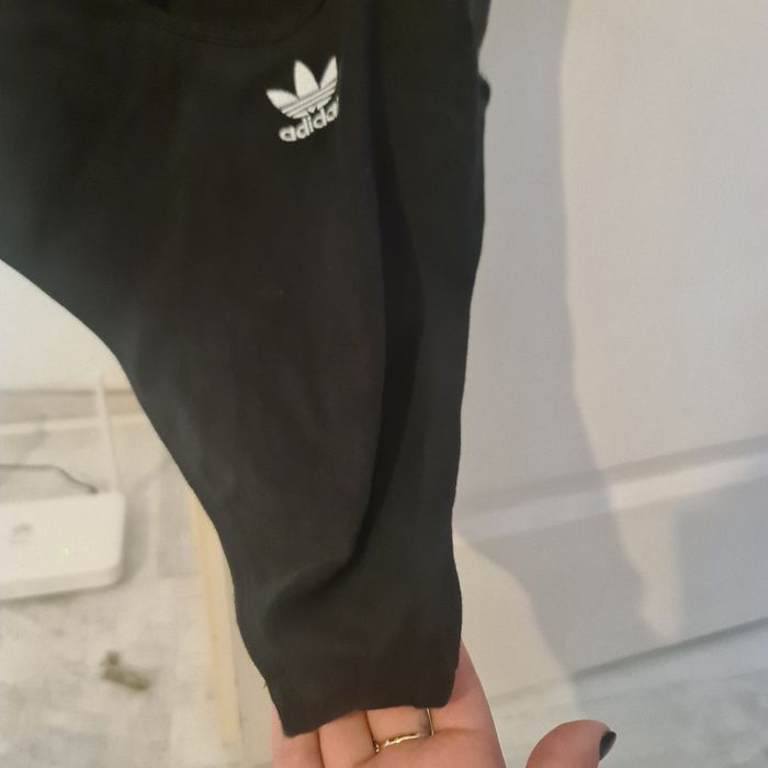 Body Adidas cu spatele gol