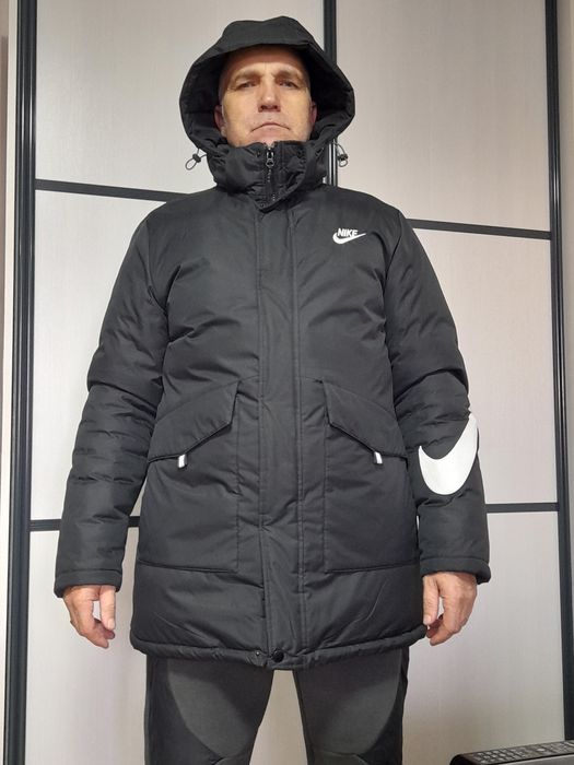 Продам зимнюю мужскую куртку