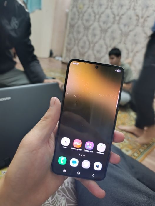 Продаю Samsung s22 128гб