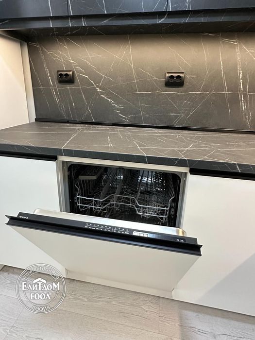 Огромен двустаен апартамент под наем в комплекс Garden Residence,София