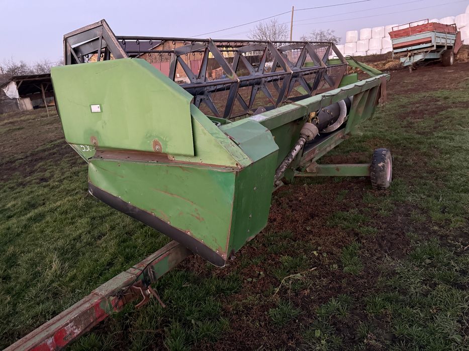 Combina John deere 2264 Hillmaster de panta