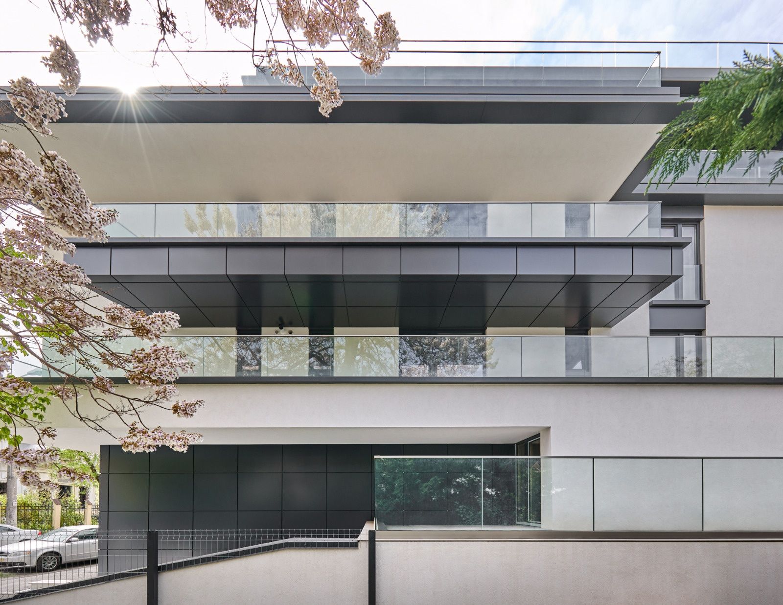 Fatade Ventilate: Placari Alucobond/Dibond/HPL/Fibrociment/Trespa