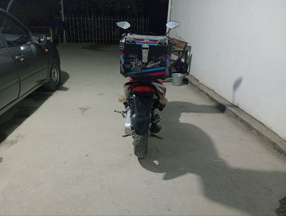 Scooter Stels tactic 50cc sotiladi