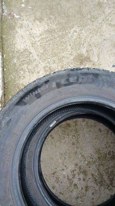 Зимни гуми 205/60/16