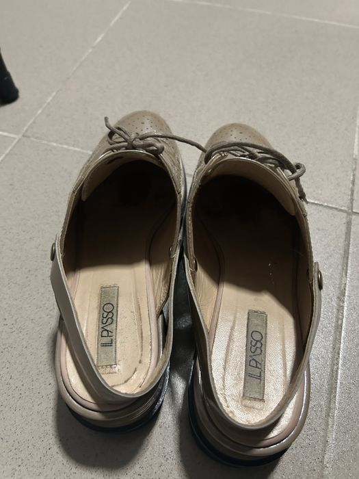 Pantofi din piele pentru femei