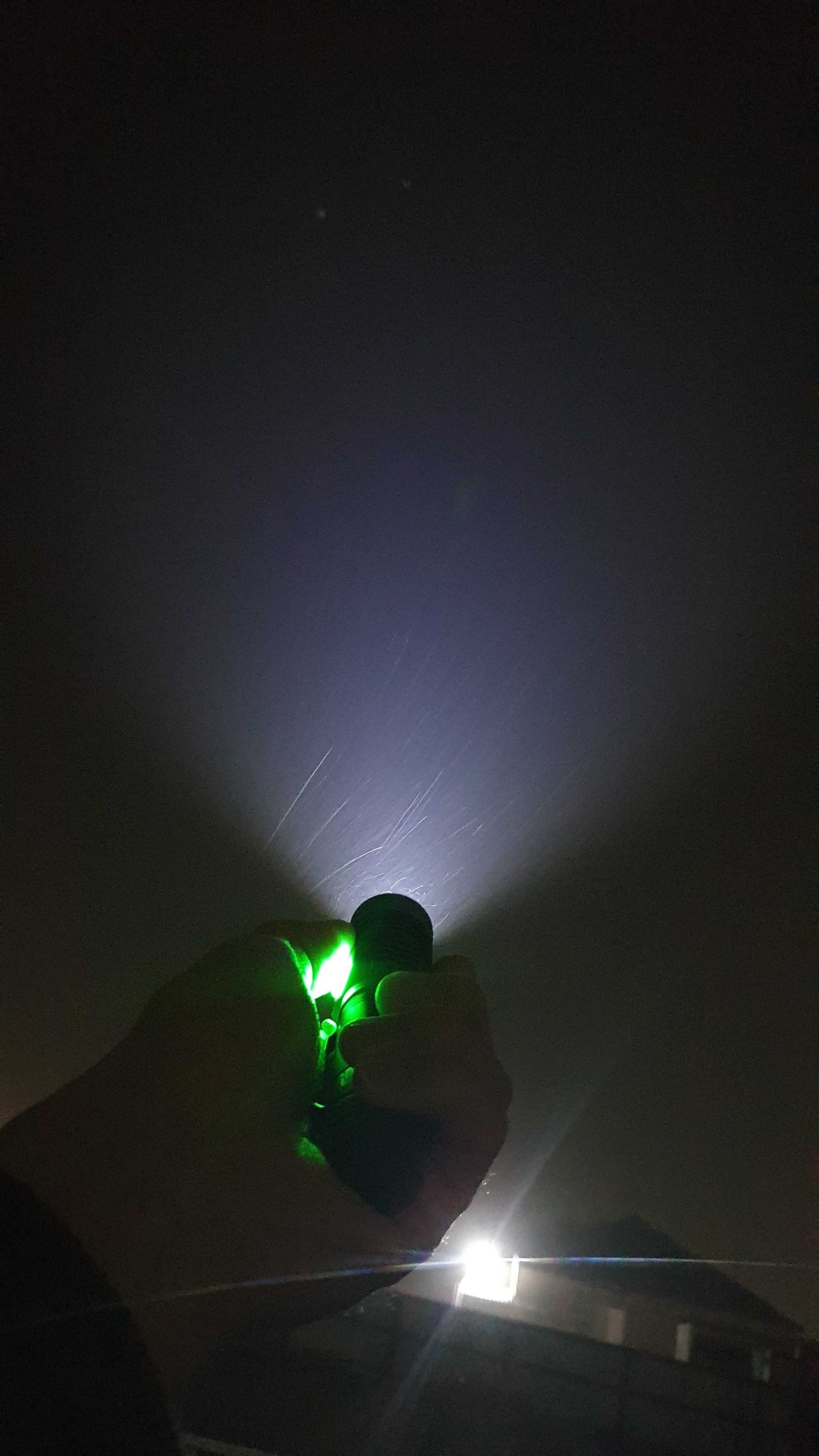 Светодиодный фонарик