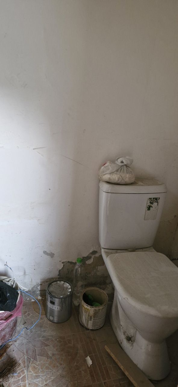 Продаётся Дом из  5 комнат