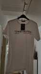 Tricouri Tommy Hilfiger 100% bumbac calitate superioară !!!