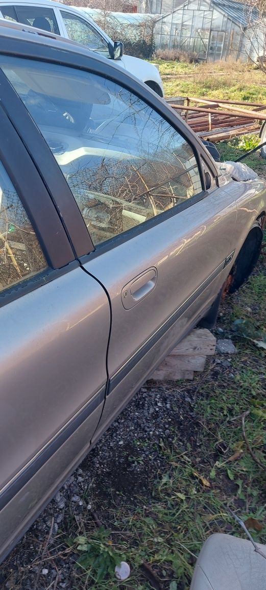 Десни врати волво s80