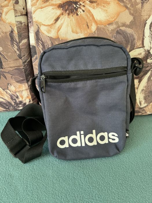 Чанта през рамо Adidas