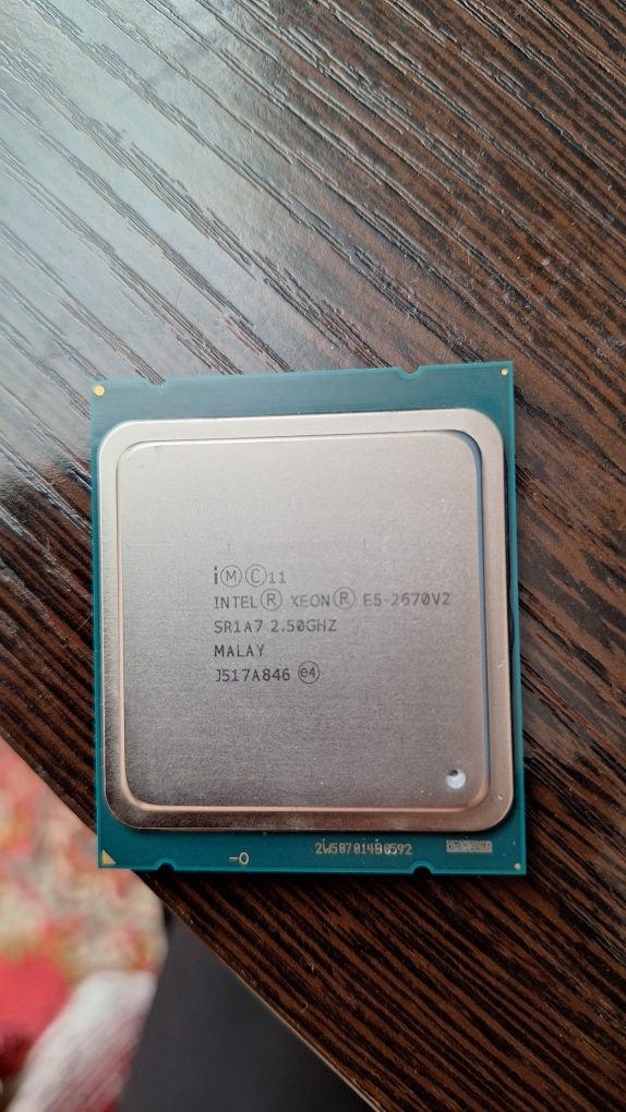 Продаю процессор E5 2670 V2