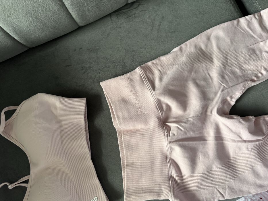 Спортен комплект Peach Pump с дълъг клин