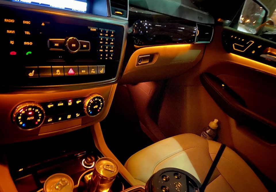 Мерцедес амбиентно осветление mercedes ambient light