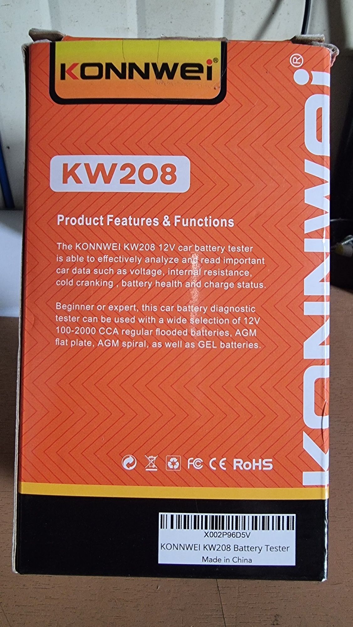 Тестер за автомобилни акумулатори KONNWEI KW208.
