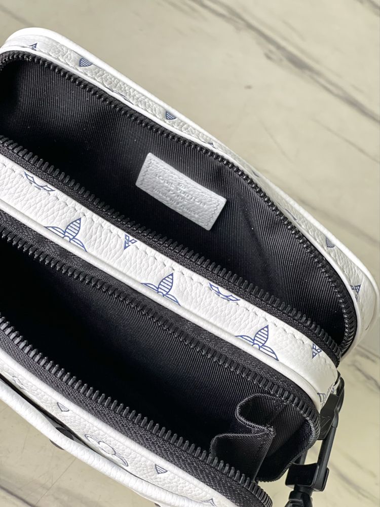 Louis Vuitton Alpha Wearable Wallet
