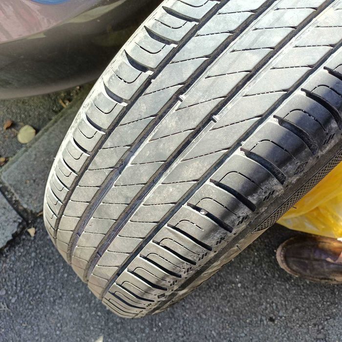 Vand anvelope vara Kleber rulate 500KM - predare personala in Brasov!
