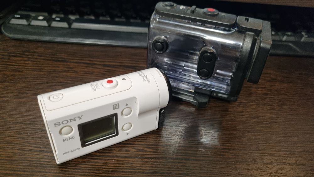 Sony AS300 – кино в движении