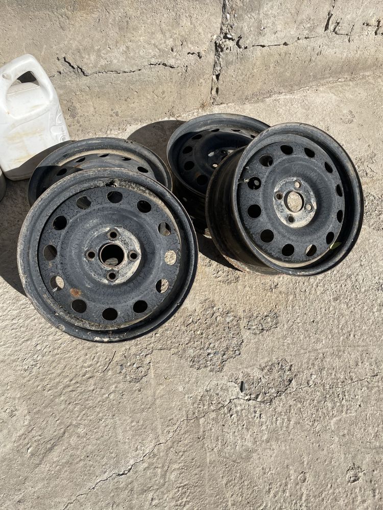 Диск на хундай R15