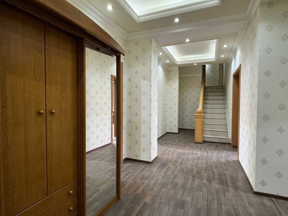 Продаётся КВАРТИРА 4/4/4 на 162м2 + Мансарда Ор-р: улица Чехова, BON