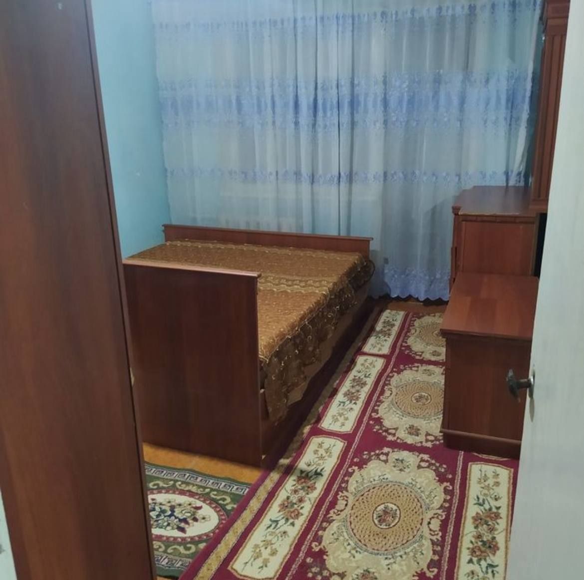 3 хоналик квартира ижарага берилади