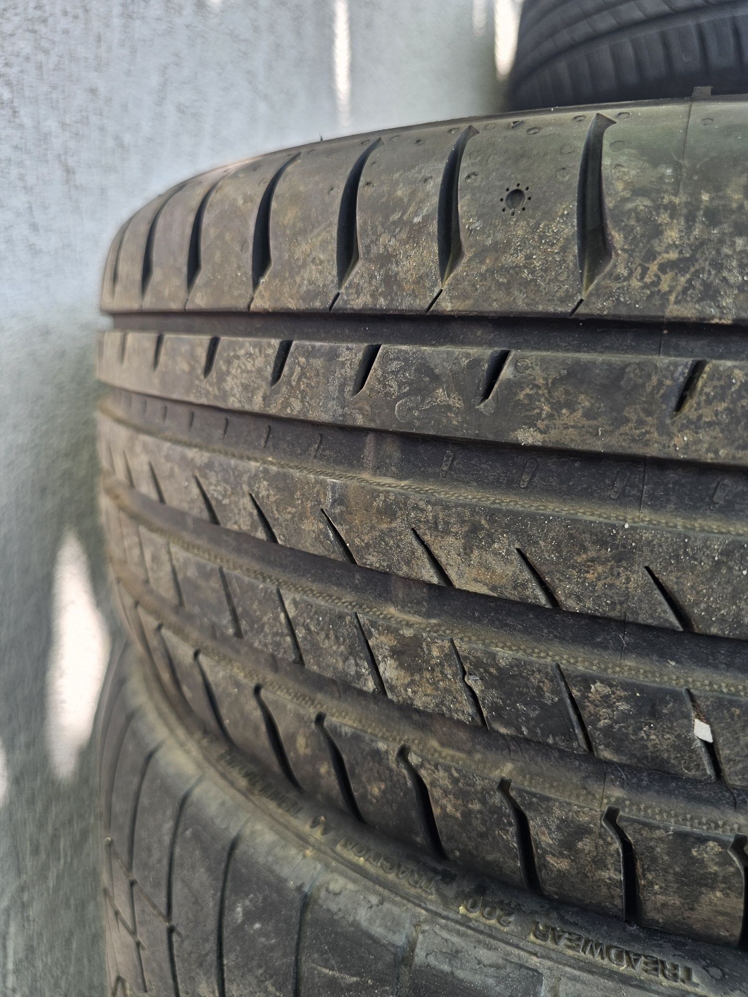 Джанти с гуми  Brock  R16 6.5J 4x108 гуми 195 45 16