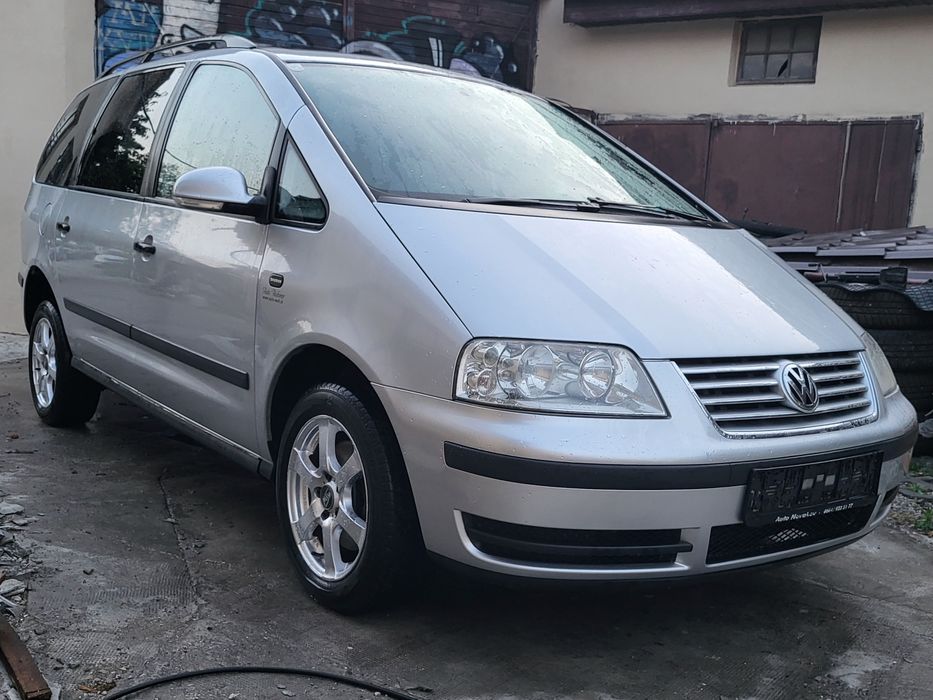 Sharan Anul 2010 1.9 tdi 116cp 7 locuri Clima funcțional Jante alum