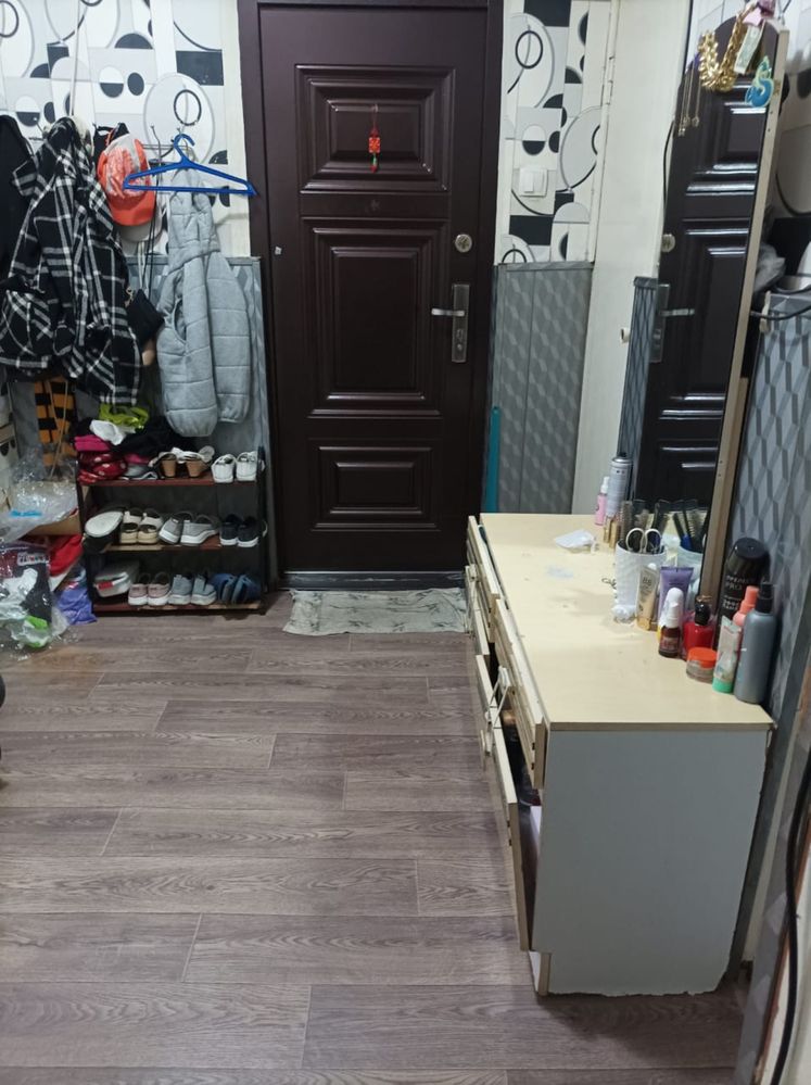 Продаю 3х комнатную квартиру на первом этаже(3/1/4), ориентир Кадышева