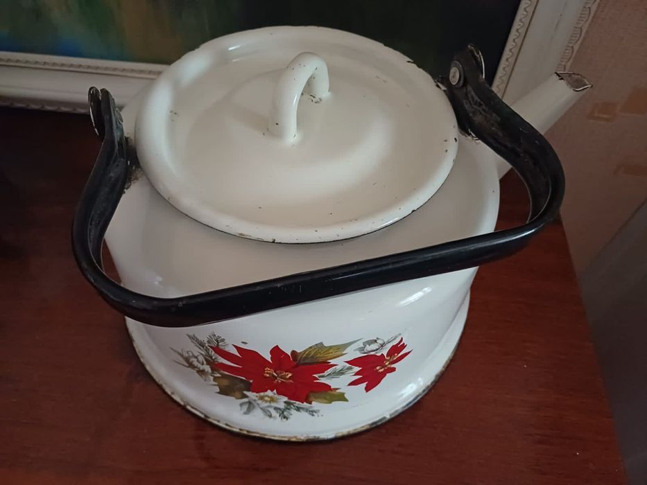 Продается  чайник.