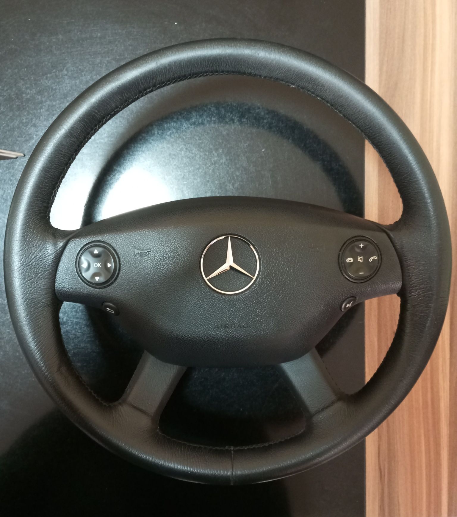 Волан за Мерцедес С-класа, Mercedes w221