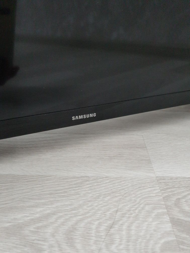 Телевизор Samsung 32