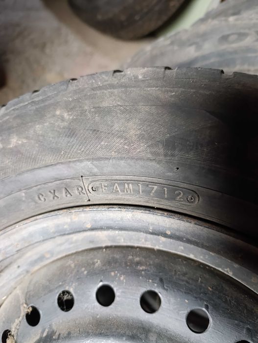 Зимни гуми TOYO 215/60/15