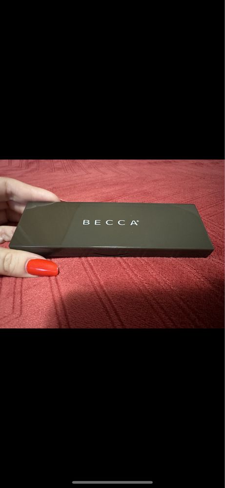 Becca ombre nudes eye palette