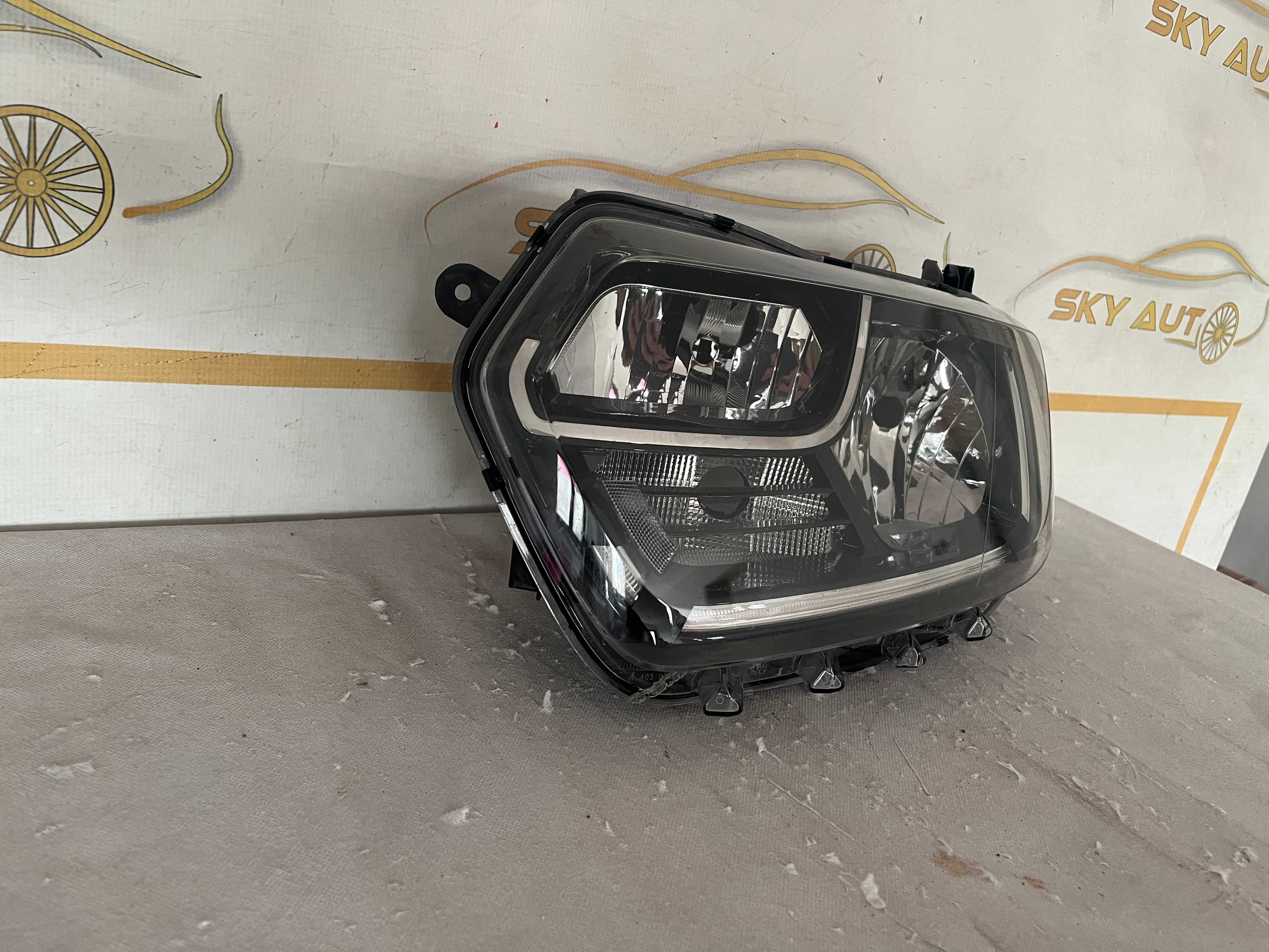 Far stanga halogen + led Dacia Duster 2 dupa 2018 original