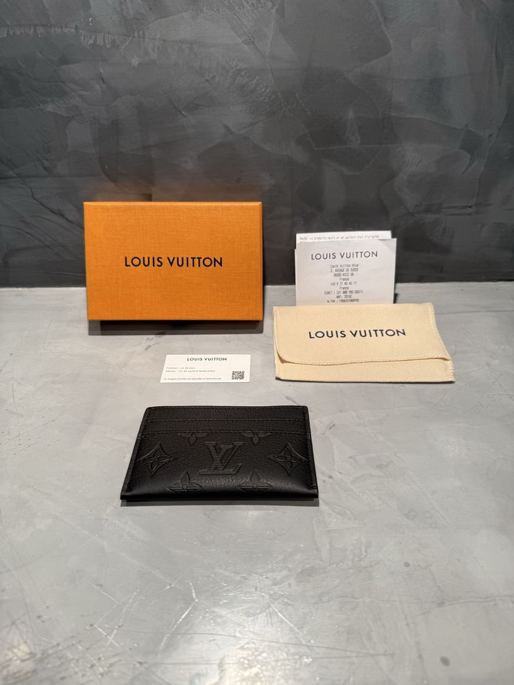 100% оригинален Louis Vuitton cardholder - пълен комплект.