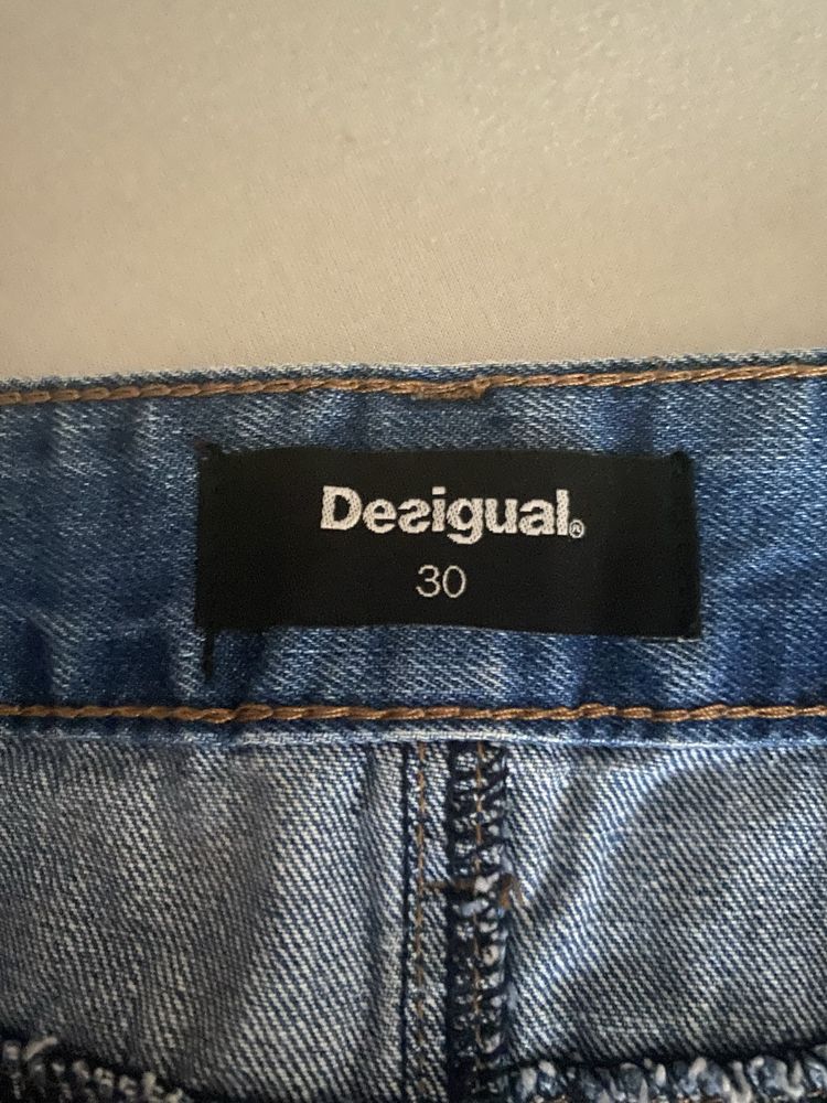 Оригинална дънкова полащ на Desigual Мярка 30 -М