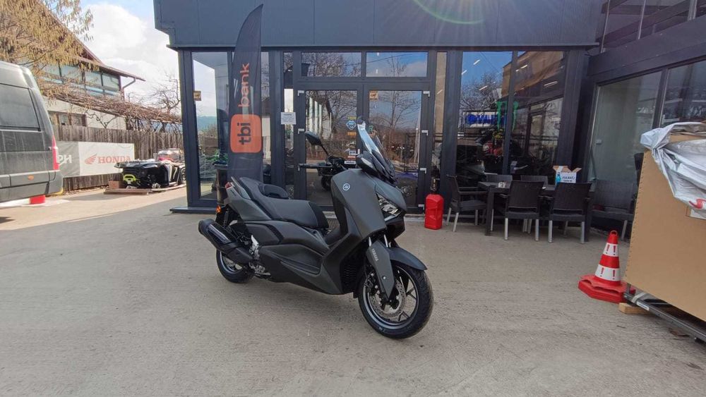 Yamaha XMax 300  model 2025 nou 0km pret PROMO- prin EST BIKE Campina