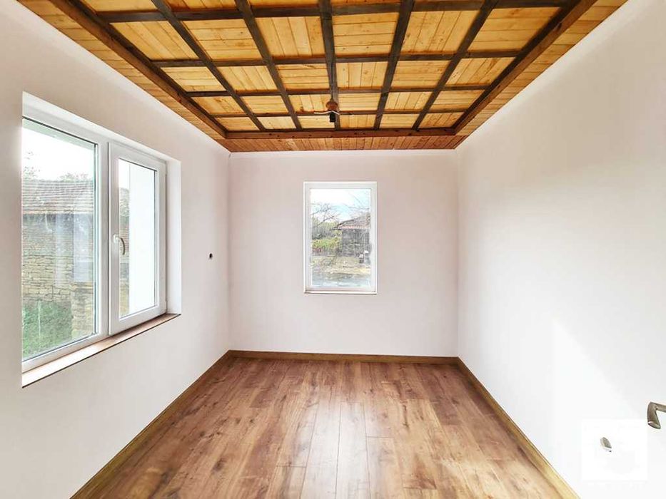 Продава се Къща в с. Дъскот, Област Велико Търново - 105 кв.м за 1048 €/кв.м - Снимка #11