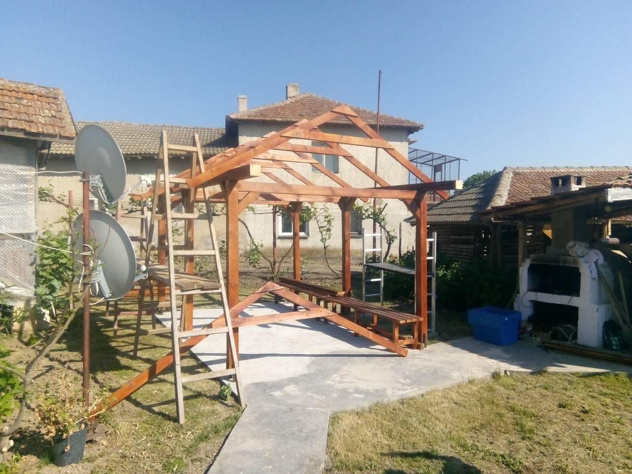 Заслон, беседки, дървени конструкции