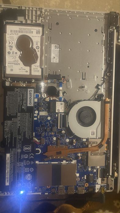 Lenovo 320 на части батерия перфектна
