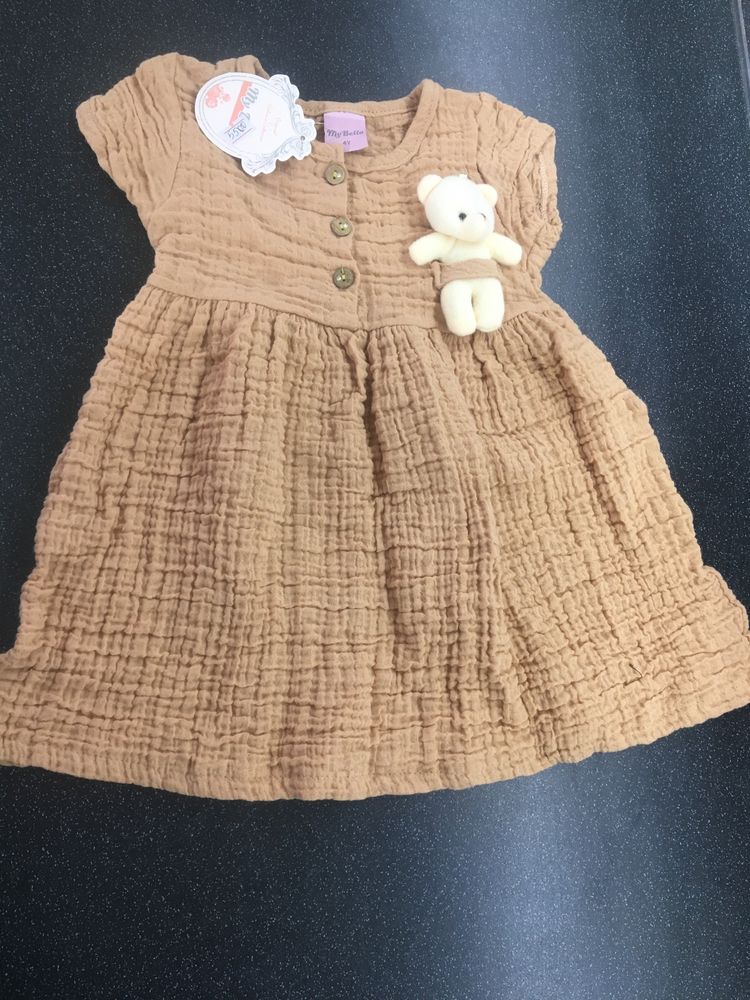 Продам детское платье на 4 года за 4 тыс